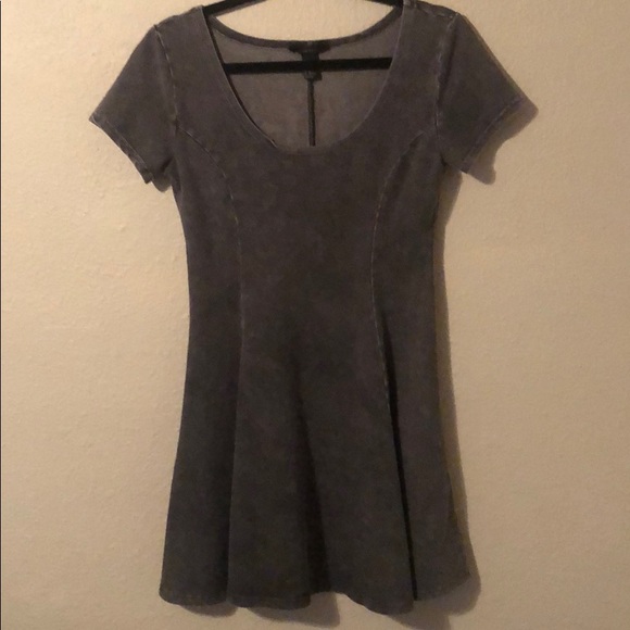 New Forever 21 t-shirt dress - Picture 1 of 3